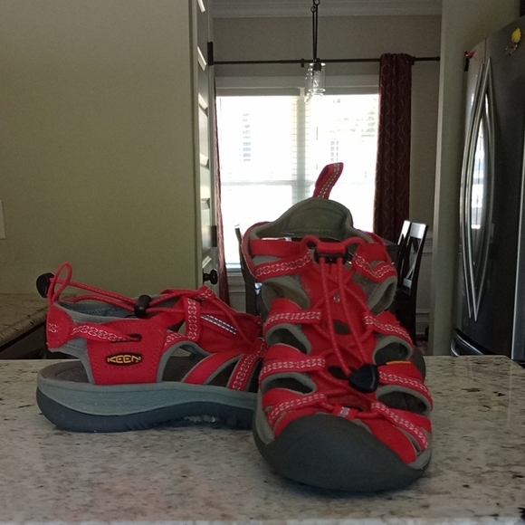 Keen Women's Whisper Sandals Size 9 - Picture 1 of 4
